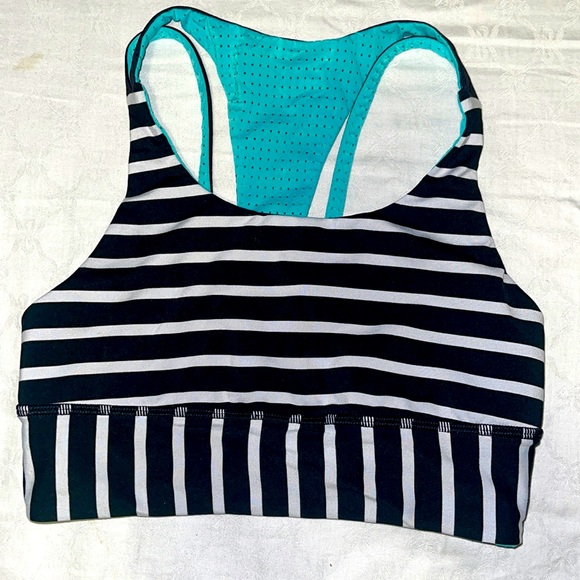 Ivivva Girls Size 10 stripped workout bra - Picture 1 of 9